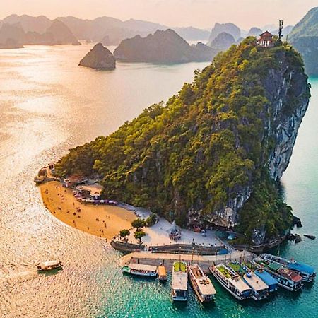 Victory Boutique Cruise Hotel ฮาลอง ภายนอก รูปภาพ