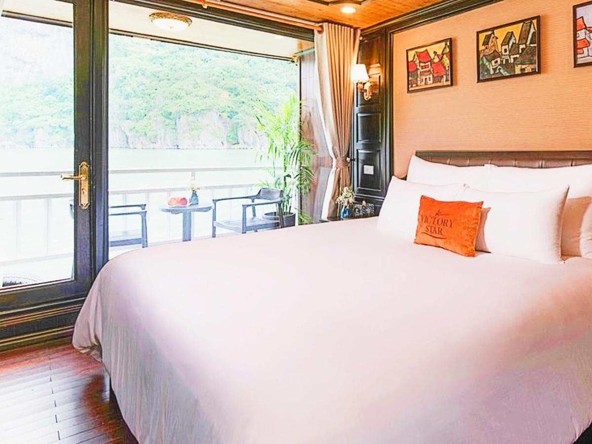 Victory Boutique Cruise Hotel ฮาลอง ภายนอก รูปภาพ